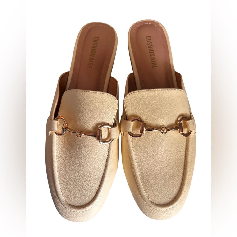 Cushionaire Cream Loafers